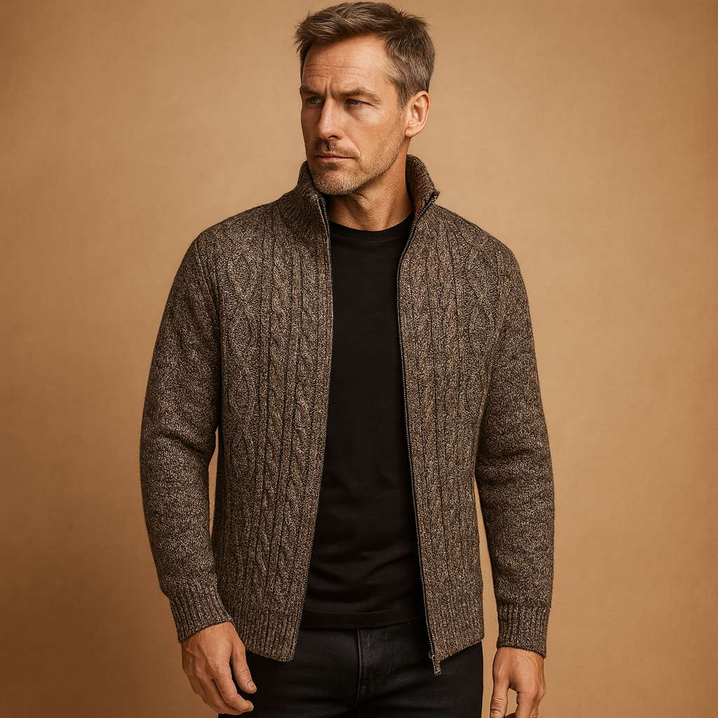 Men’s cable knit sweater with soft plaid lining, designed for warmth and timeless everyday style during autumn and winter.