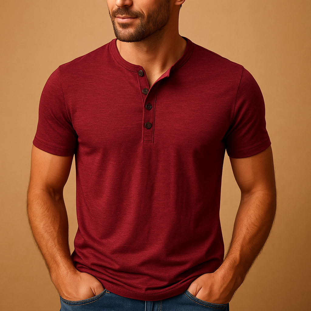 Men’s casual cotton t-shirt with regular fit, short sleeves, and classic crew neck, available in versatile colors for daily comfort.