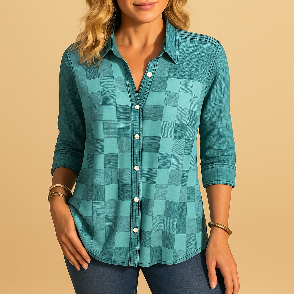 Women’s checkered blouse with breathable fabric and relaxed fit, perfect for casual days or semi-formal occasions.