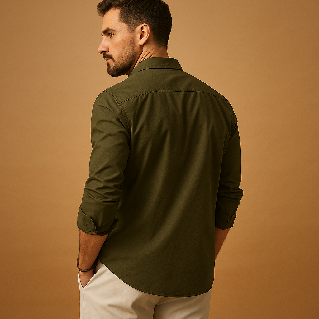 Men’s classic button-up shirt Adrian with notch collar and chest pocket, perfect for formal events, office wear, or casual occasions.