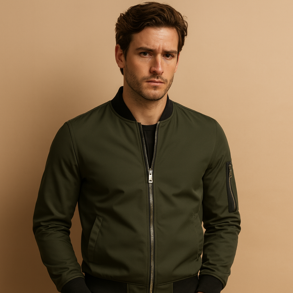 Men’s lightweight bomber jacket with zip closure and classic design, perfect for casual outfits and everyday wear.