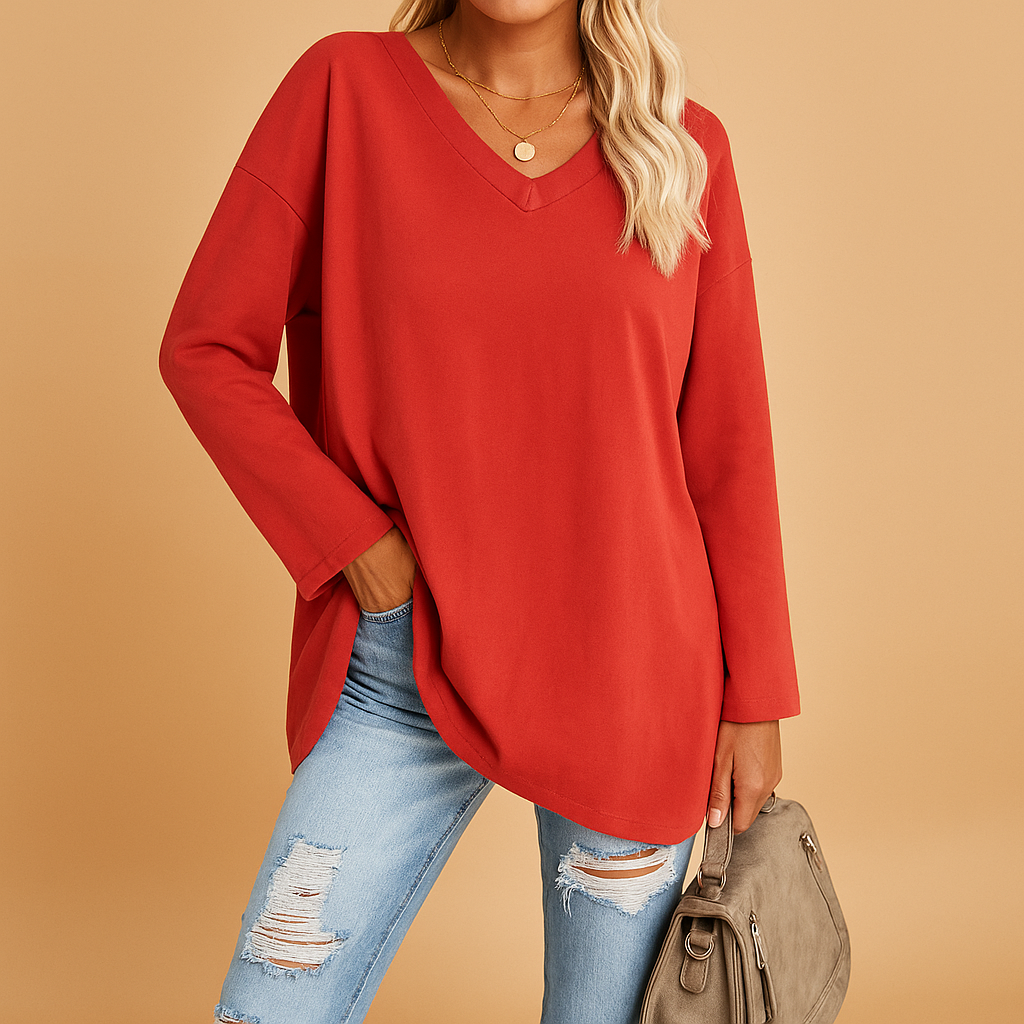 Women’s lightweight summer top with round neck and short sleeves, designed for comfort and effortless warm-weather style.