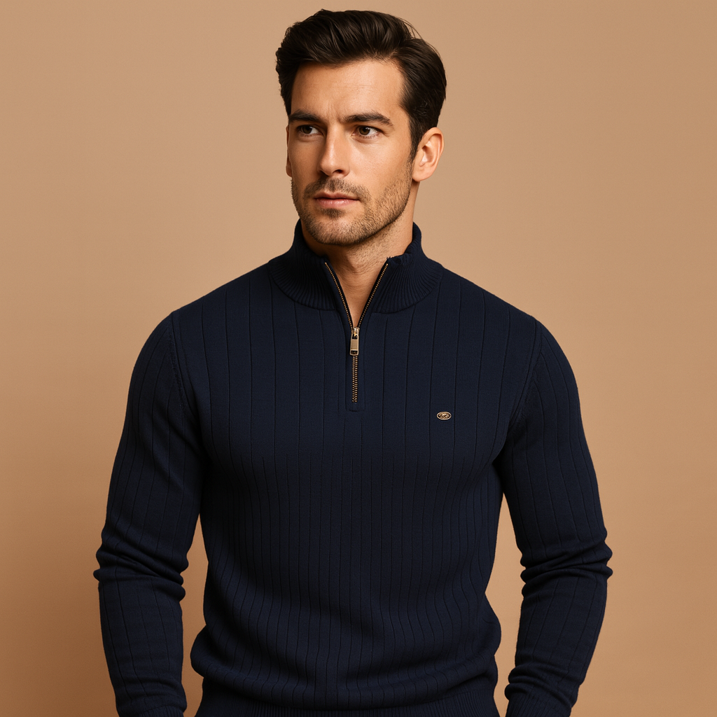Men’s slim half-zip knitted sweater with a high collar, offering warmth and a modern look for casual and refined outfits.