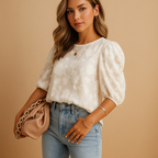 Elegant floral blouse for women with refined print and flattering silhouette, perfect for casual days or formal occasions.