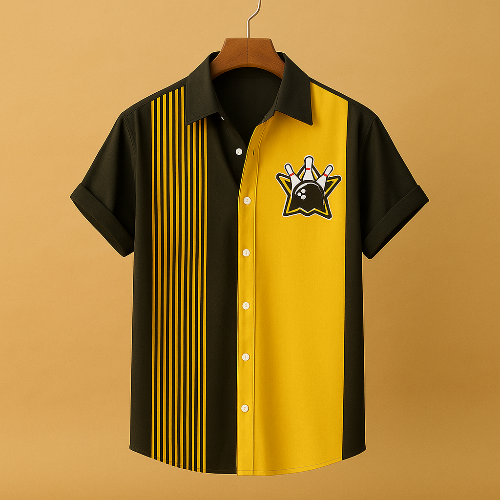 Marcus, a men’s polo shirt with bowling print and classic collar. Comfortable and breathable design, ideal for casual wear and sporty occasions.