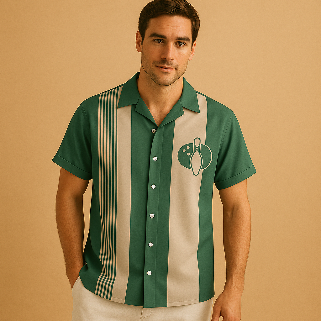 Marcus, a men’s polo shirt with bowling print and classic collar. Comfortable and breathable design, ideal for casual wear and sporty occasions.