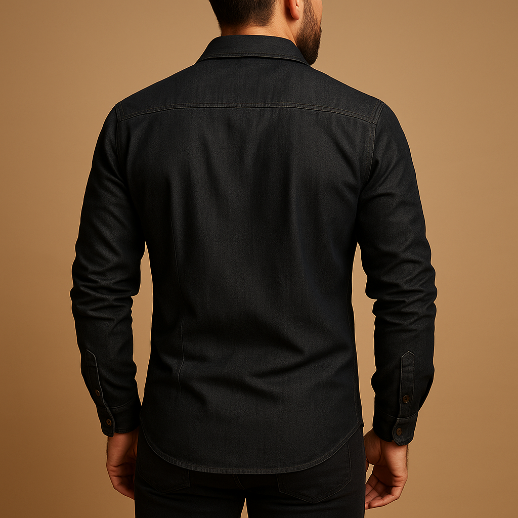 Casual cotton long sleeve shirt for men in black or navy blue with a relaxed fit and button closure. Ideal for summer days and versatile everyday wear.