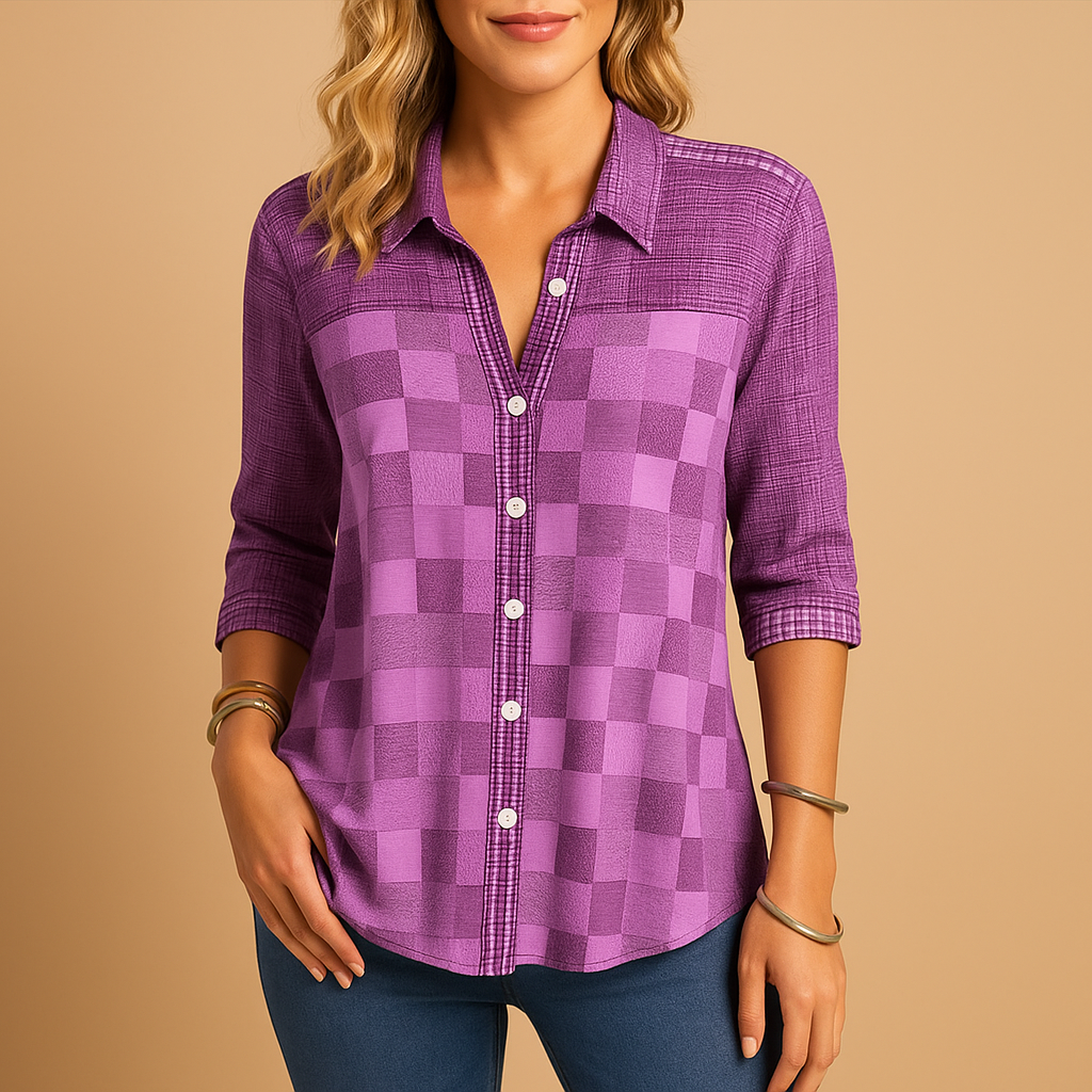 Women’s checkered blouse with breathable fabric and relaxed fit, perfect for casual days or semi-formal occasions.
