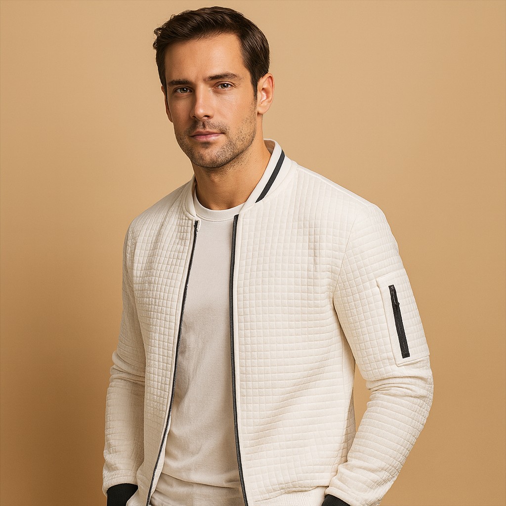 Men’s half-zip cable knit sweater with breathable fabric and a timeless regular-fit design, perfect for autumn and winter wear.