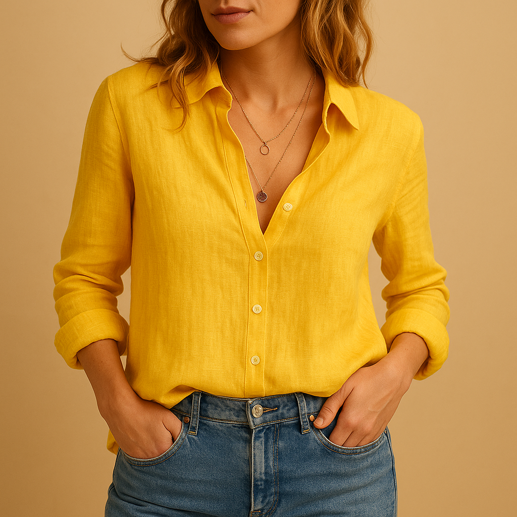Lightweight casual blouse for women in a relaxed fit with breathable fabric, perfect for work, leisure, and everyday wear.