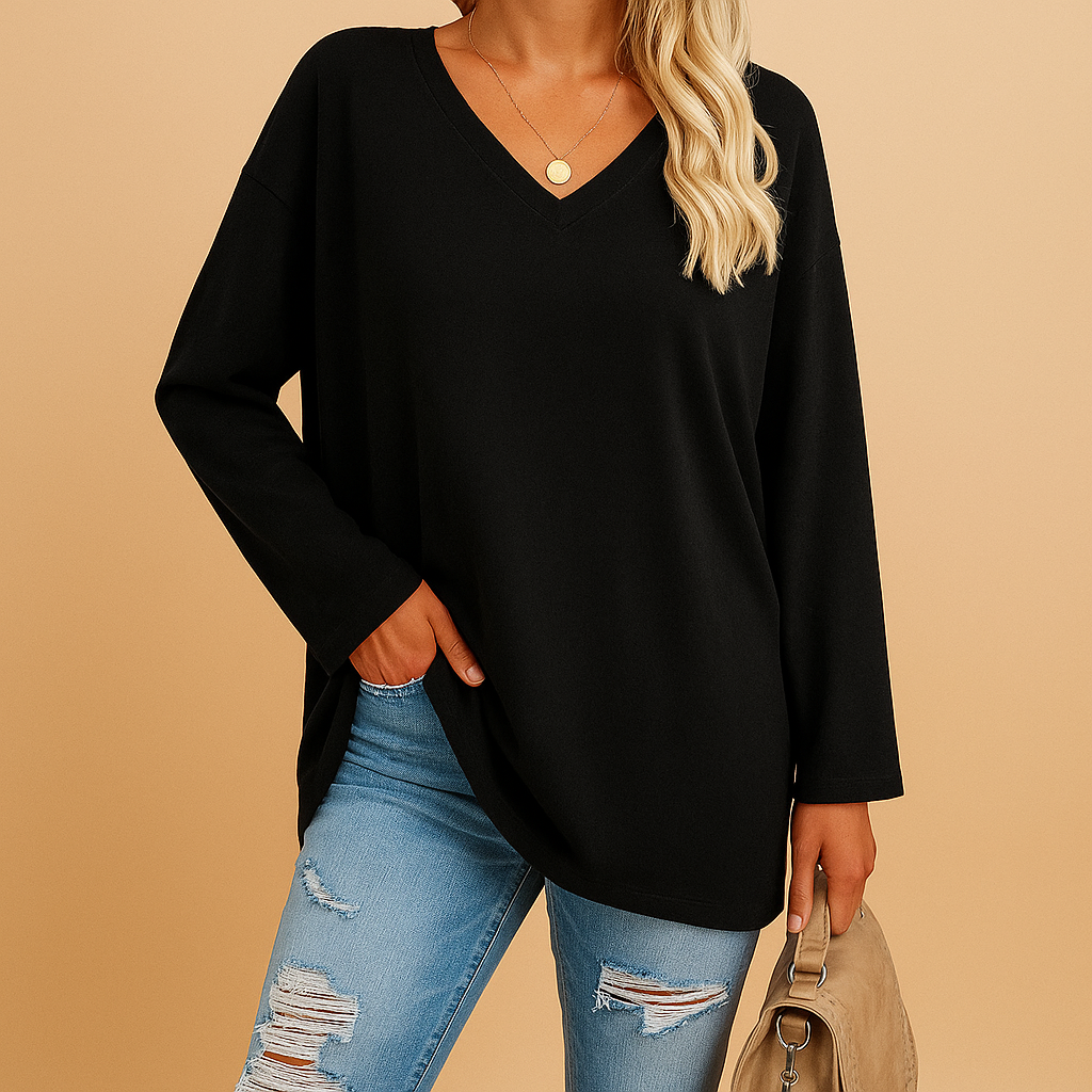 Women’s lightweight summer top with round neck and short sleeves, designed for comfort and effortless warm-weather style.